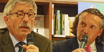 Sarrazin mit dem österreichischen Journalisten und Autor Dr. Josef Ertl
