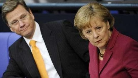 Wendehälse Westerwelle und Merkel