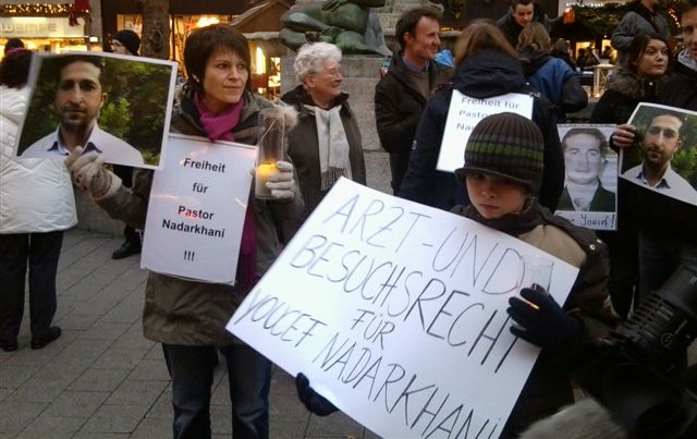 Hamburg: Lichterkette für Pastor Nadarkhani