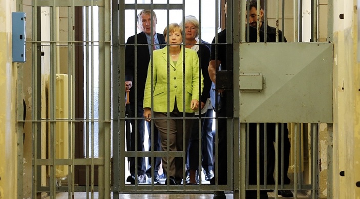 Kommt Merkel vor Gericht?