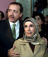 Erdogan mit Frau Emine