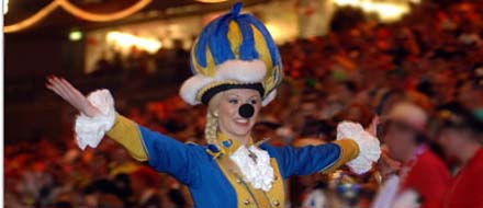 blaugoldschwarz.jpg