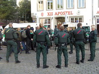 Polizisten am Heumarkt