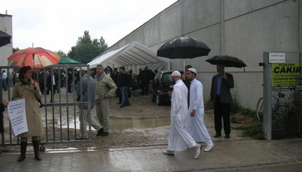 Protestaktion von PI München gegen die Einweihung von Bayerns größter Moschee in Ingolstadt