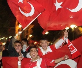 Türkische Fußballfans in Berlin