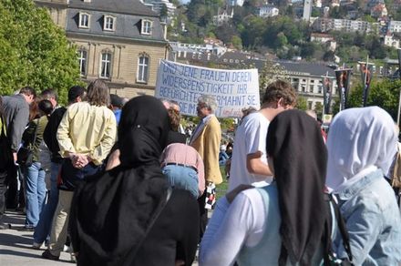 BPE- und PI-Demo gegen Frauenunterdrückung in Stuttgart