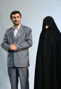Mahmud Ahmadinedschad mit seiner Ehefrau