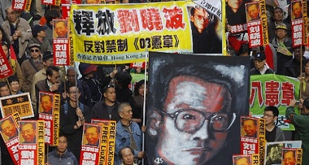 Am 1. Januar 2010 demonstrierten in Hongkong Tausende gegen die Verhaftung Liu Xiabos