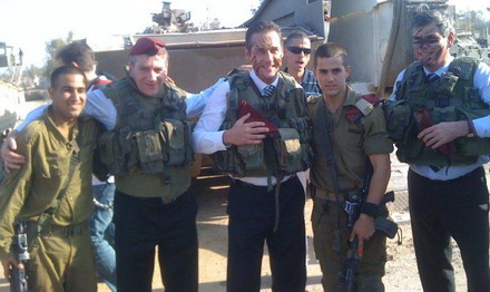 Besuch von René Stadtkewitz, HC Strache und Philip Dewinter bei der IDF in Ashkelon.