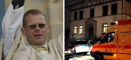 Fulda: Pfarrer Thomas Maleja mit Schaufel rechtgeleitet
