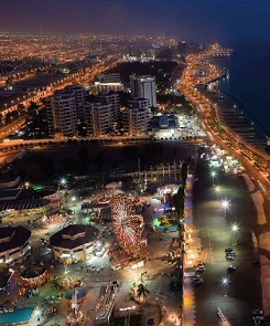Jeddah, die wichtigste Hafenstadt Saudi-Arabiens am Roten Meer.