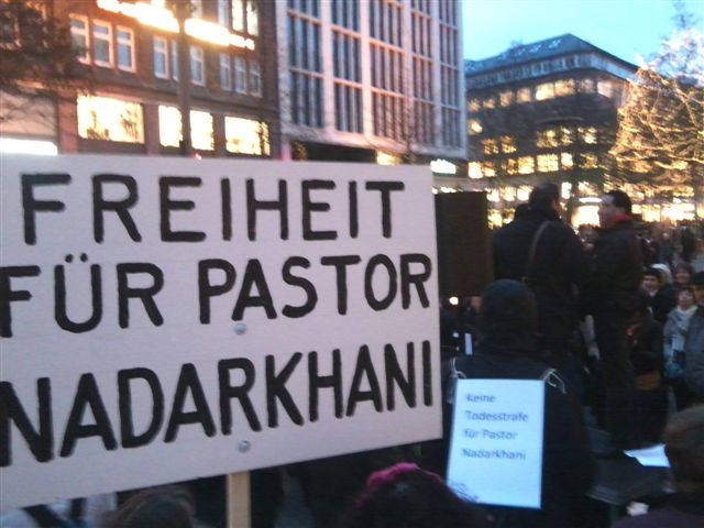 Hamburg: Lichterkette für Pastor Nadarkhani
