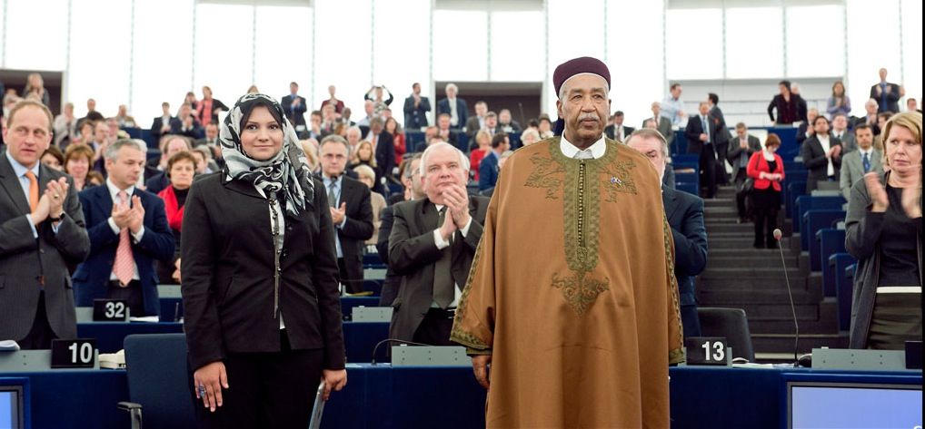 Zwei der fünf Sacharow-Preisträger 2011 im EU-Parlament: Asmaa Mahfouz (l.) und Ahmed El-Senuss