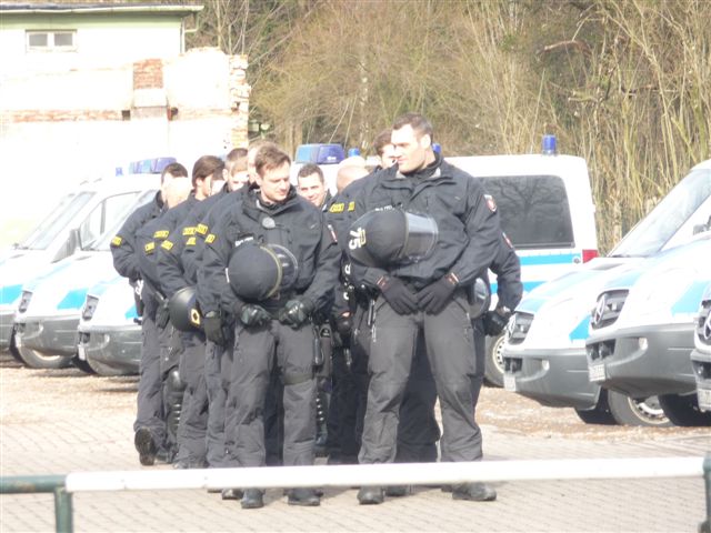 kirchweyhe_polizisten