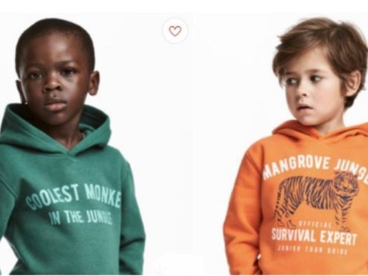 Modekette H&M wegen dieser Shirts mit Rassismusvorwurf konfrontiert.