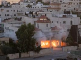 Israel hat das Haus eines mutmaßlichen palästinensischen Attentäters im besetzten Westjordanland zerstört. Der Palästinenser sei verantwortlich für einen tödlichen Anschlag Anfang Mai, teilte die Armee mit.