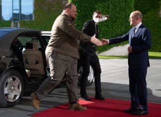 Der dicke Ruslan und der schmale Olaf in Berlin