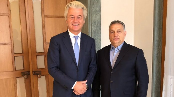 Geert Wilders (l.) wurde auf Vorschlag von Ministerpräsident Viktor Orbán mit dem Kommandeurskreuz des ungarischen Verdienstordens ausgezeichnet.
