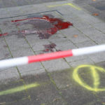 Blutlache am Tatort in Ludwigshafen-Oggersheim. Die meisten Deutschen bekommen nichts mit von dem, was dort wirklich geschehen ist.