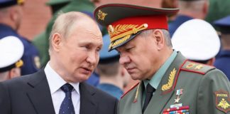 Wird jetzt eine härtere Gangart im Krieg eingelegt? Russlands Präsident Wladimir Putin und sein Verteidigungsminister Sergej Schoigu.
