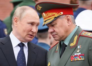 Wird jetzt eine härtere Gangart im Krieg eingelegt? Russlands Präsident Wladimir Putin und sein Verteidigungsminister Sergej Schoigu.