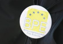Die Bürgerbewegung Pax Europa steht derzeit vor einer inneren Zerreißprobe: Menschenrechtsorganisation oder kontrollierte Opposition?