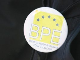 Die Bürgerbewegung Pax Europa steht derzeit vor einer inneren Zerreißprobe: Menschenrechtsorganisation oder kontrollierte Opposition?