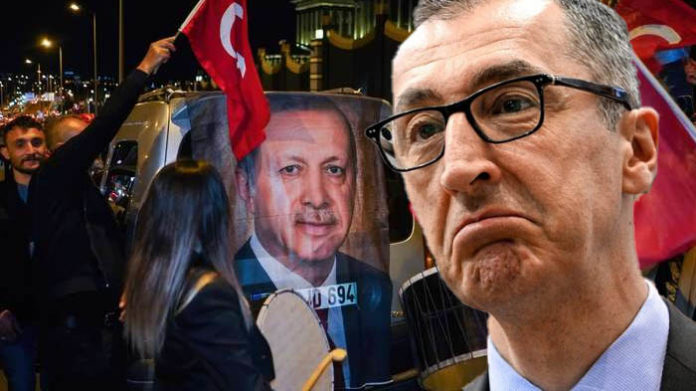 Konservative Türken in Deutschland sehen in Wahlsieger Erdogan den „starken Mann“ ihrer Heimat, in Bundesminister Cem Özdemir aber einen grünen Karrieristen weitab von ihrer sozialen Realität in einem Deutschland, das sie – wenn überhaupt – nur als ihre zweite Heimat empfinden.