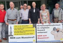 Marcel Bauersfeld (Mitte) hatte bei seinem Gerichtstermin in Herford zahlreiche Unterstützer an seiner Seite wie die Schatzmeisterin der Bürgerbewegung PAX EUROPA, Stefanie Kizina, und den BPE-Geschäftsführer Gerd Kizina (links).