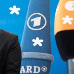 Der medienpolitische Sprecher der AfD-Fraktion im Niedersächsischen Landtag, Jens-Christoph Brockmann (l.), hat die Entscheidung von ARD und ZDF stark kritisiert, gegen den Beschluss des Rates für deutsche Rechtschreibung auch zukünftig weiter zu gendern.