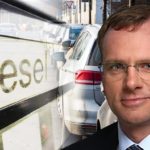 Dr. Dirk Spaniel, der vor seinem AfD-Bundestagsmandat in der Entwicklung eines großen Automobilherstellers arbeitete: „Offensichtlich soll mit dem Wechsel von Benzin- oder Diesel-Fahrzeugen zu E-Fahrzeugen die Abschaffung oder zumindest Reduzierung des Kraftfahrzeugbestands in der EU betrieben werden."