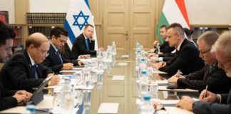 Israels Minister Chikli (3.v.l.) lobte Ungarn für die Bereitstellung eines sicheren Umfelds für Juden und erklärte: „Ungarn ist heute das sicherste Land für Juden in Europa."