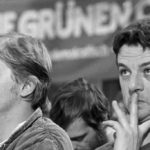 „Die Dominanz des grünen Zeitgeists geht gerade zu Ende“, sagt Gründungsmitglied Hubert Kleinert (l.) - hier mit Joschka Fischer bei einer Mitgliederversammlung der Grünen in Hessen 1984.