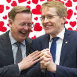 "Wir müssen in Deutschland neue Politikmodelle erproben", sagt Schleswig-Holsteins Ministerpräsident Daniel Günther (CDU) über eine mögliche Zusammenarbeit mit Bodo Ramelow (Die Linke).