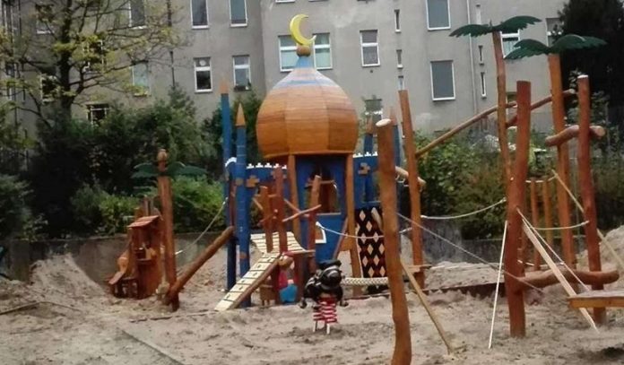 Islamisierungsspielplatz in Berlin-Neukölln.