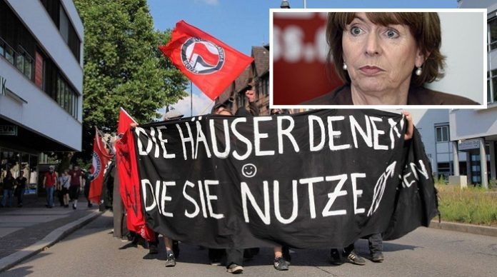 Aus Hamburg nichts gelernt: Kölns Oberbürgermeisterin Henriette 