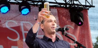 Hatte mächtig Spaß in Köln: Justizminister Maas am Freitag bei der Eröffnung des „Cologne Pride“.