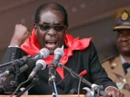 Robert Mugabe (93), Massenmörder und Präsident von Simbabwe.