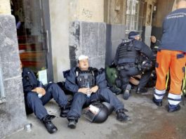 Geopfert für einen Gescheiterten Staat: Verletzte Polizisten am Rande der G20-Krawalle in Hamburg.